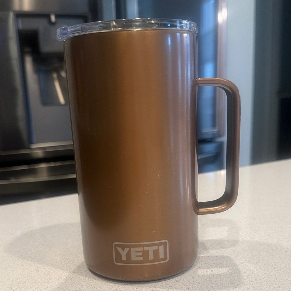 Yeti Rambler 24 oz Mug with lid- Copper